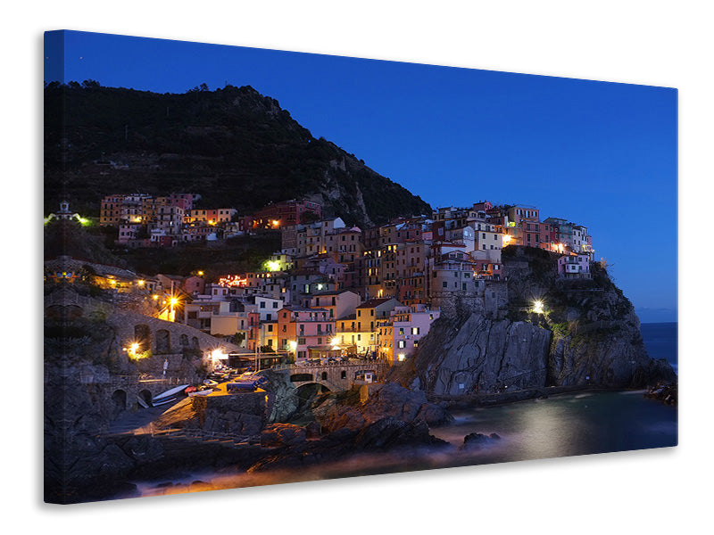 3-piece-canvas-print-at-night-in-cinque