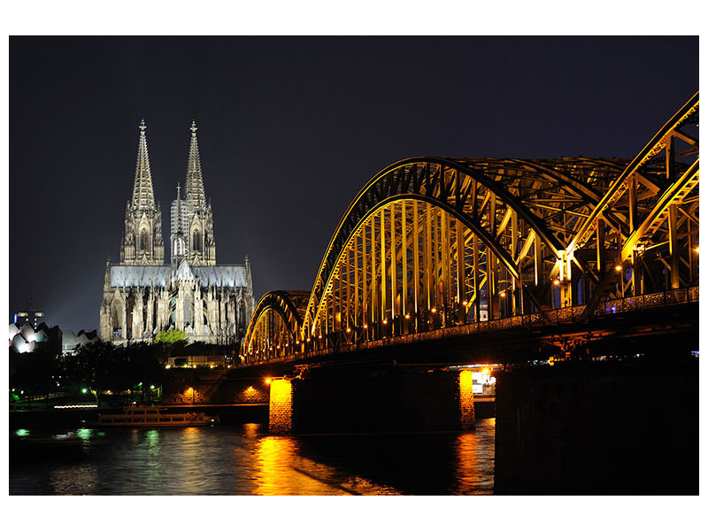 3-piece-canvas-print-at-night-in-cologne