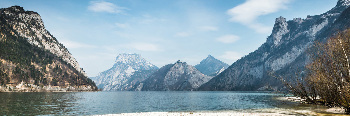 panoramic-canvas-print-the-idyllic-mountain-lake-panorama