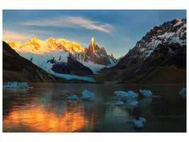 modern-4-piece-canvas-print-morning-light-at-cerro-torre